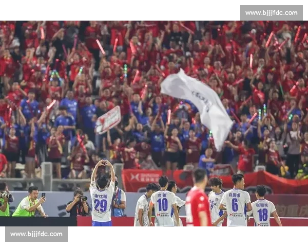 连超全民组 32 强诞生：草根足球书写城市新传奇